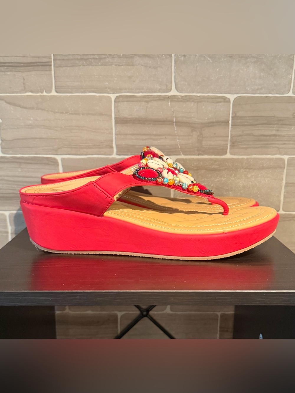 SIKETU Red Beaded Shell Platform Wedge Sandals Size 40 / US 9 - Picture 5 of 9